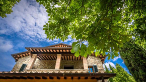 Experience the charm of Tenuta Le Caselle, a cozy farmhouse surrounded by nature and comfort! Subbiano